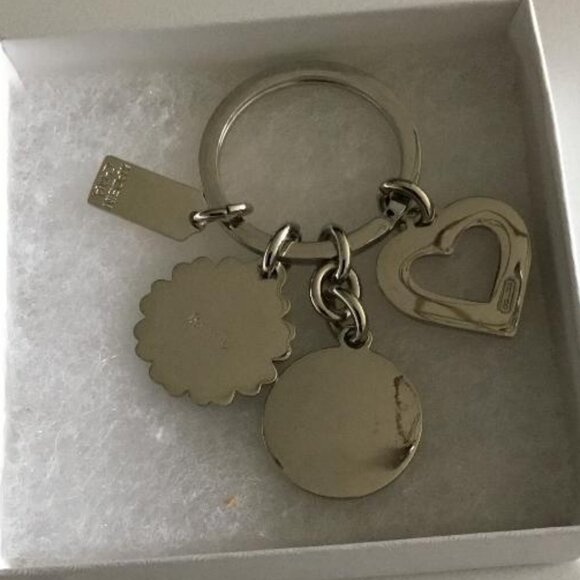 Coach Silver Bag Charm KeyRing w/Heart Daisy Flower Coach Emblem w/Purple Accent - Picture 3 of 3